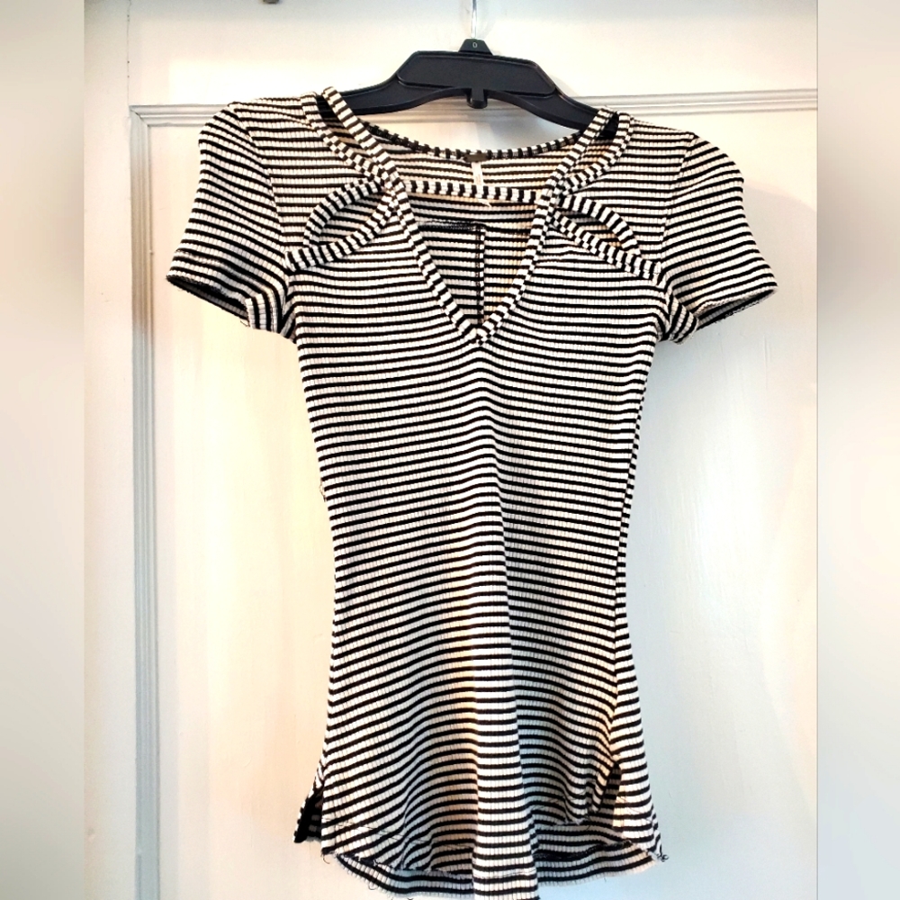 Free People - Short Sleeve Cutout Shirt